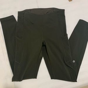 Lululemon Speed Up Tight sz 6 *perfect condition